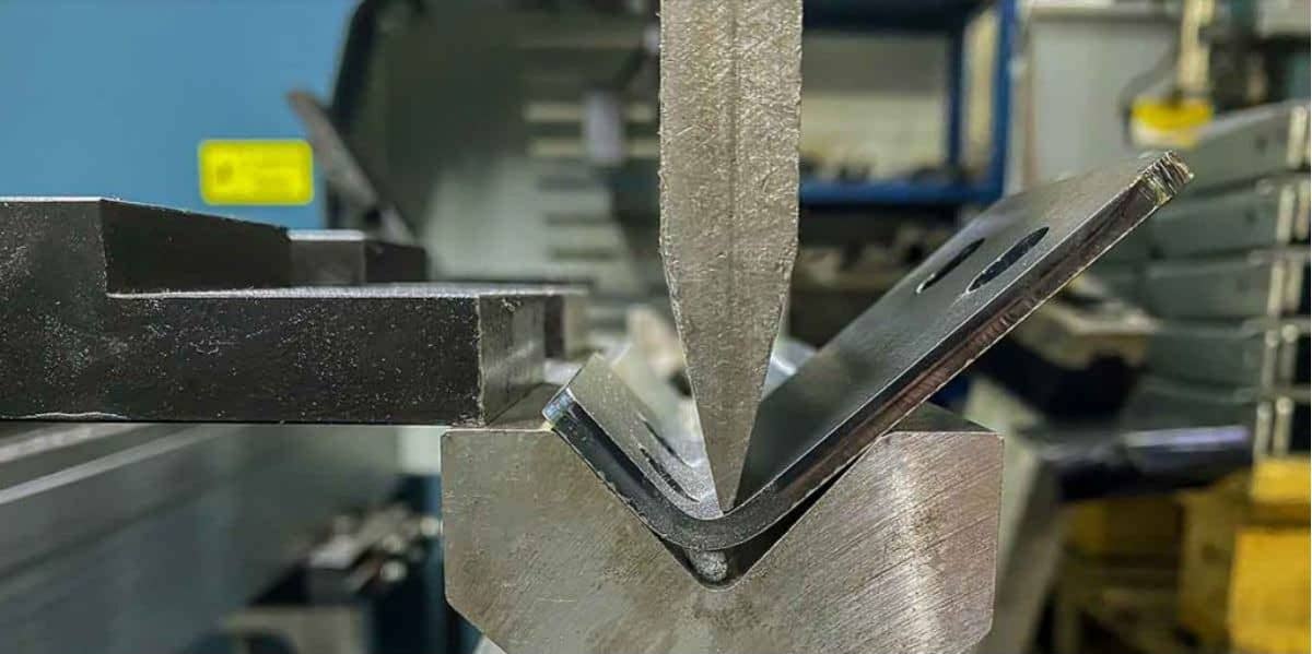 Nossos servicos Corte a laser e dobras de chapas de aco M Metal Laser VM